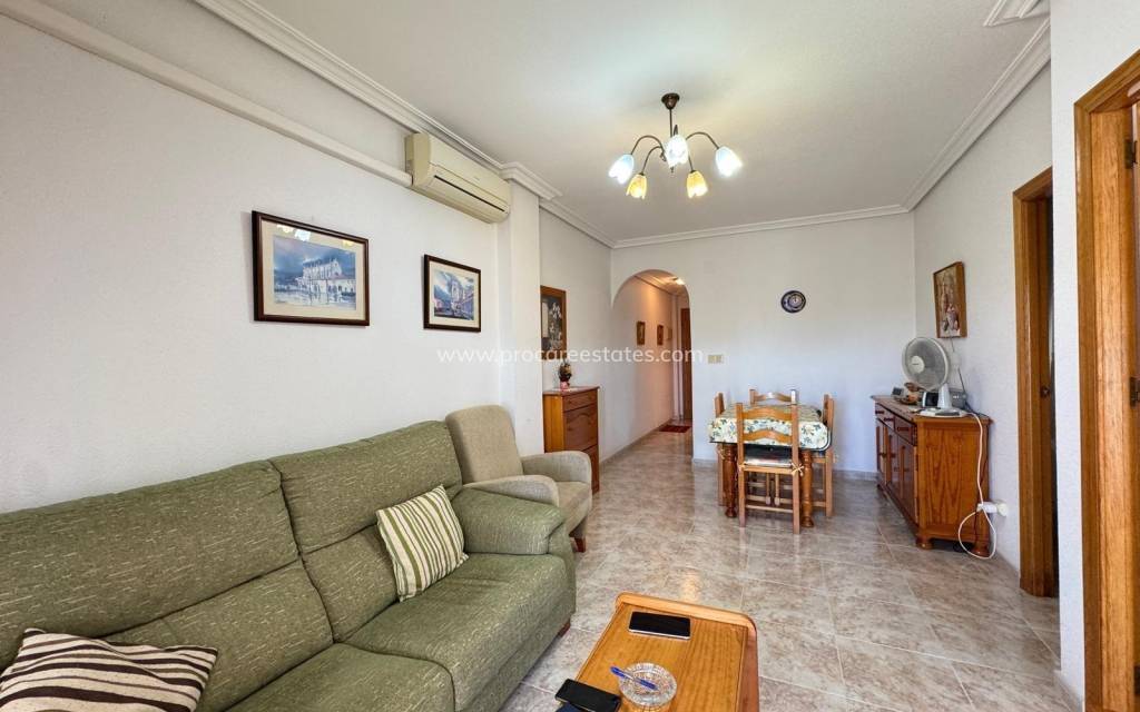 Resale - Apartment - Torrevieja - Torrevieja Center