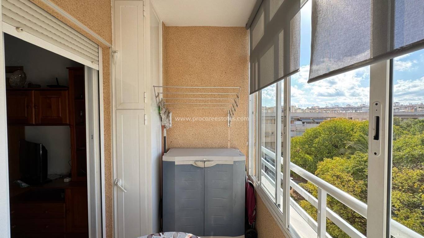 Resale - Apartment - Torrevieja - Torrevieja Center