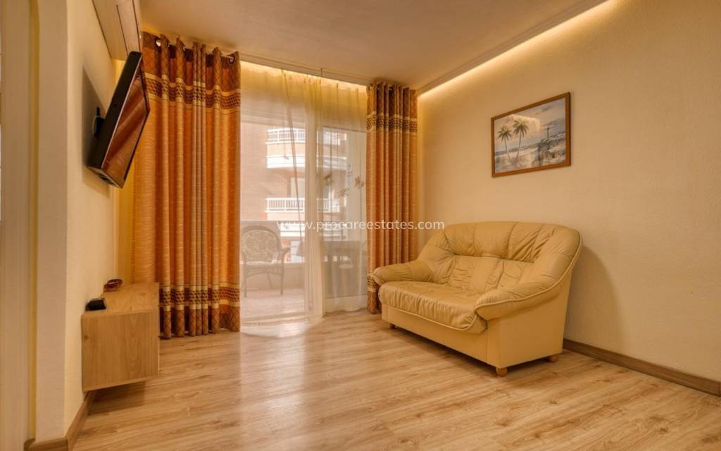 Resale - Apartment - Torrevieja - Torrevieja Center