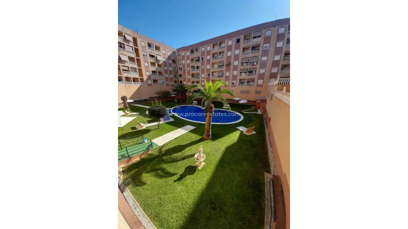 Resale - Apartment - Torrevieja - Torrevieja Center