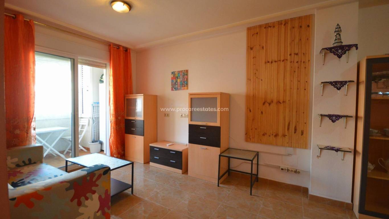 Resale - Apartment - Torrevieja - Torrevieja Center