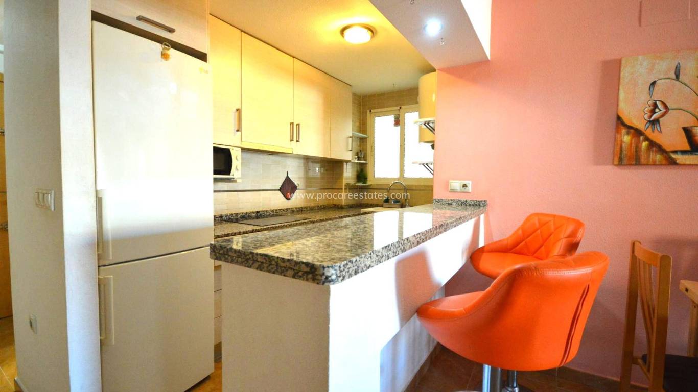 Resale - Apartment - Torrevieja - Torrevieja Center