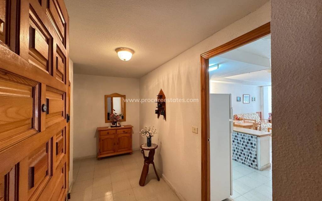 Resale - Apartment - Torrevieja - Torrevieja Center