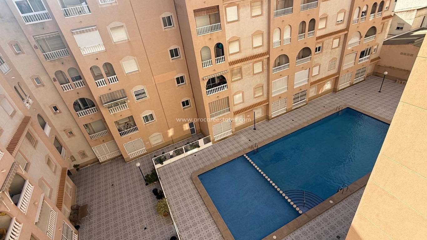Resale - Apartment - Torrevieja - Torrevieja Center