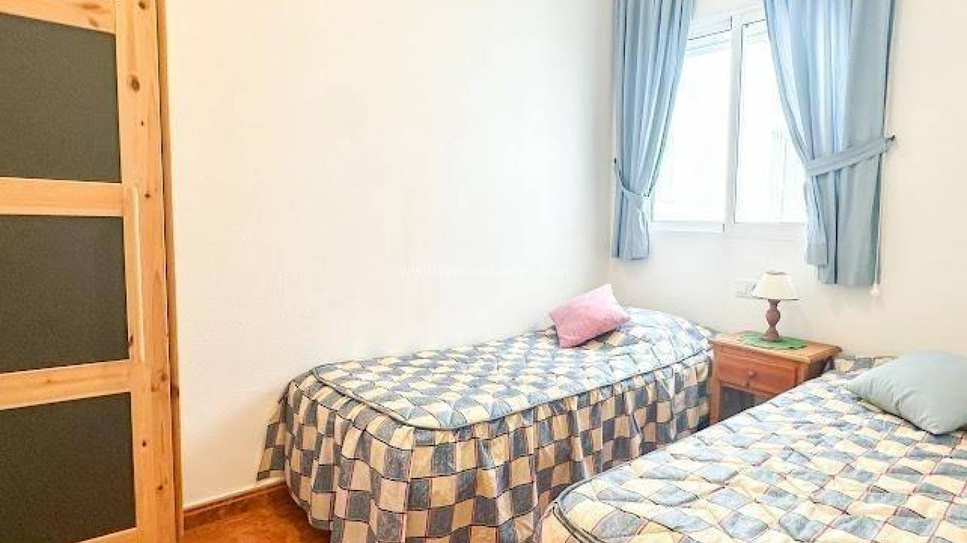 Resale - Apartment - Torrevieja - Torrevieja Center