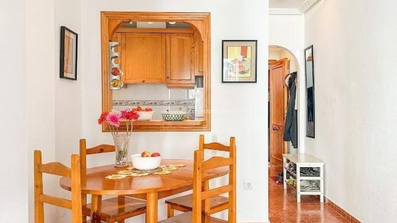 Resale - Apartment - Torrevieja - Torrevieja Center