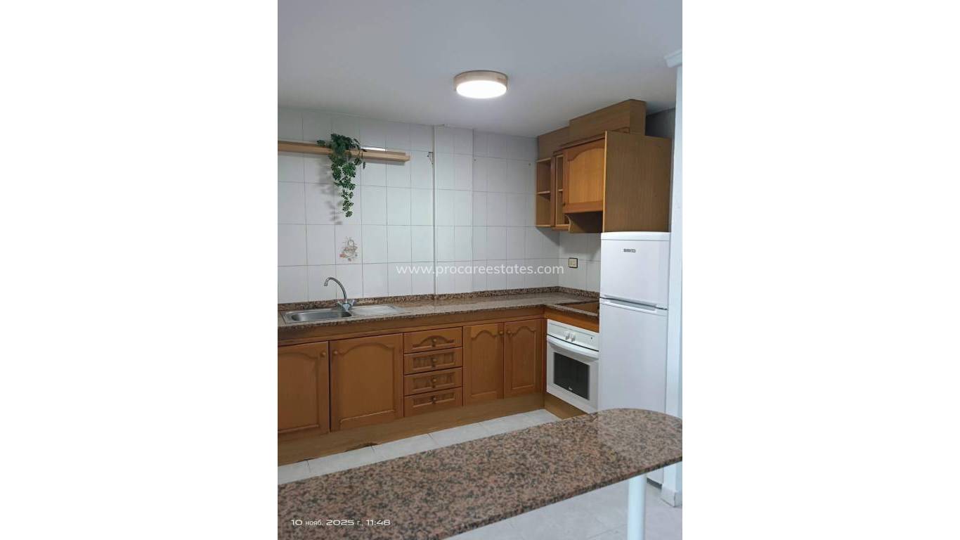 Resale - Apartment - Torrevieja - Torrevieja Center