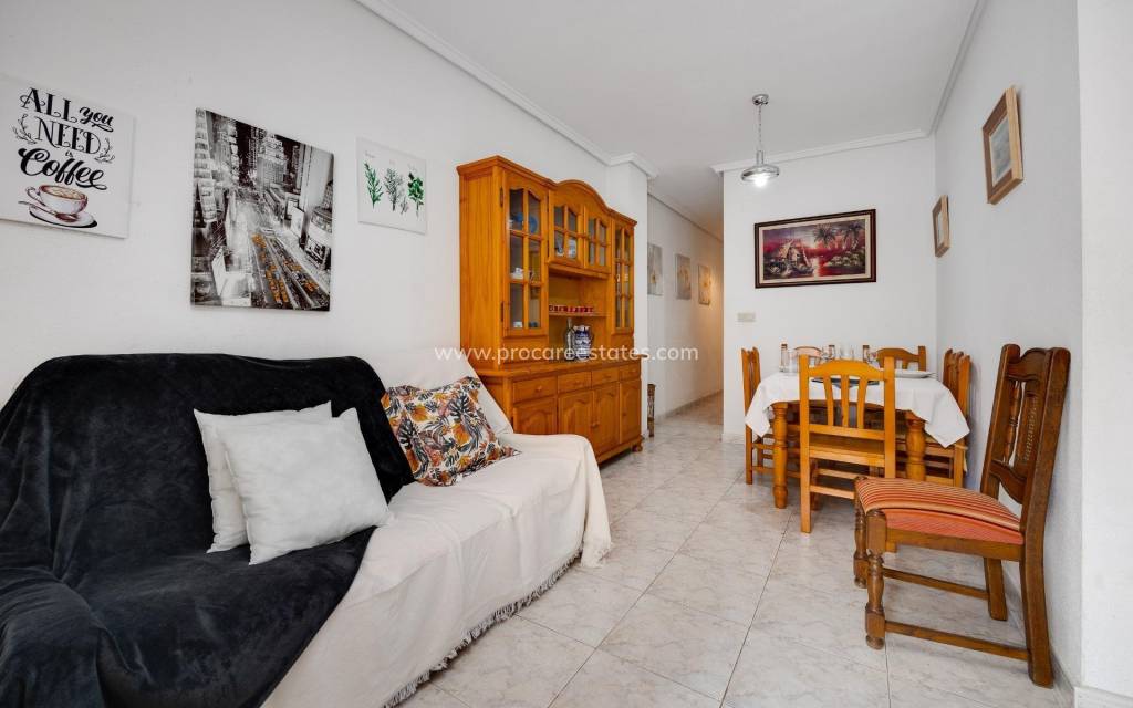 Resale - Apartment - Torrevieja - Torrevieja Center