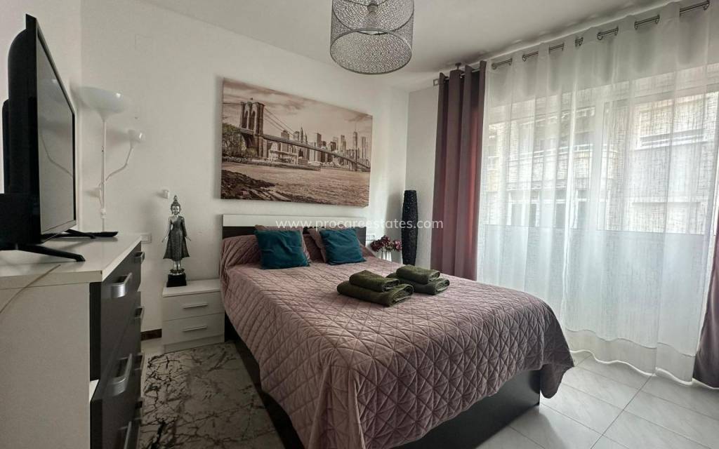 Resale - Apartment - Torrevieja - Torrevieja Center