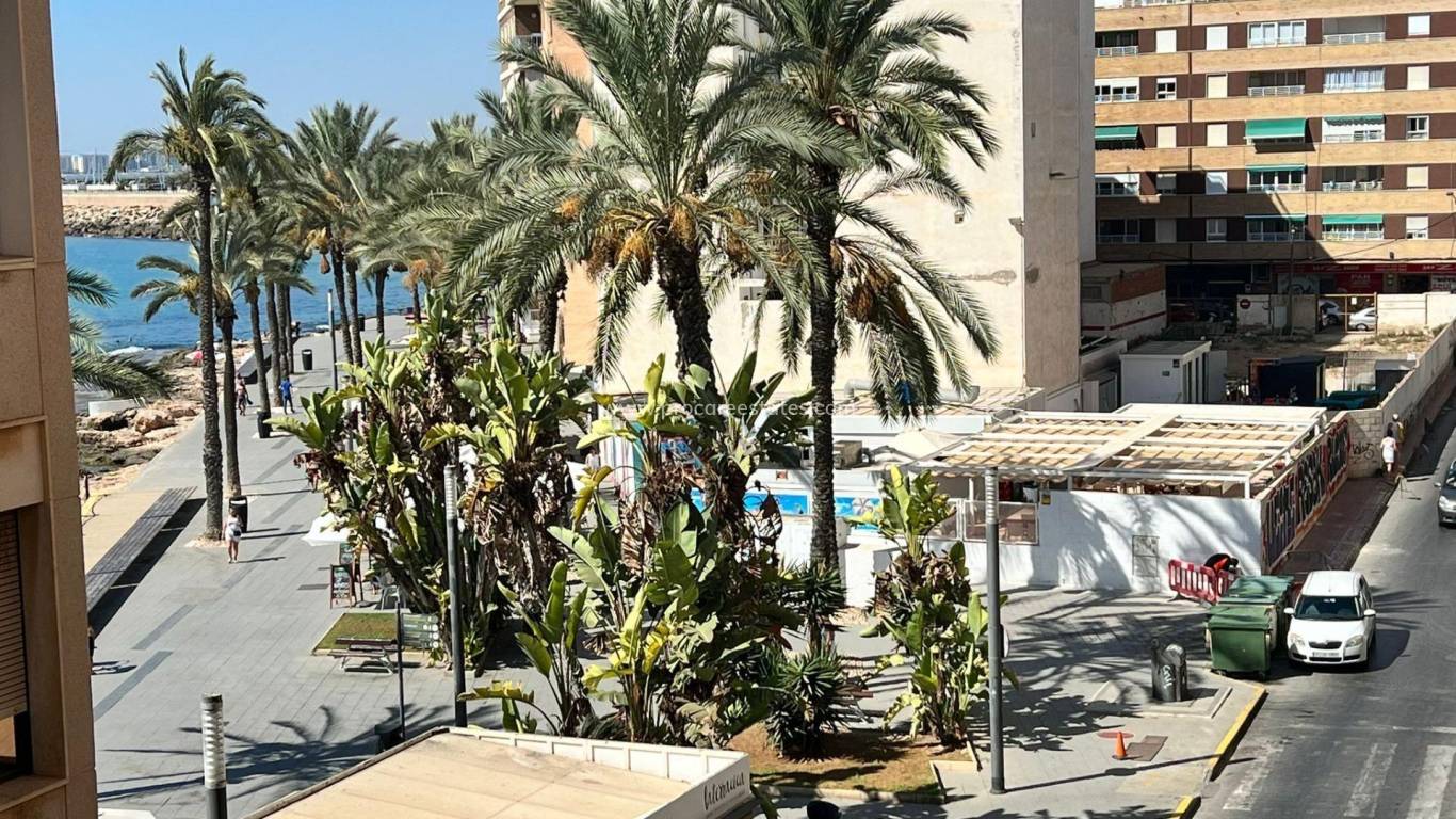 Resale - Apartment - Torrevieja - Torrevieja Center