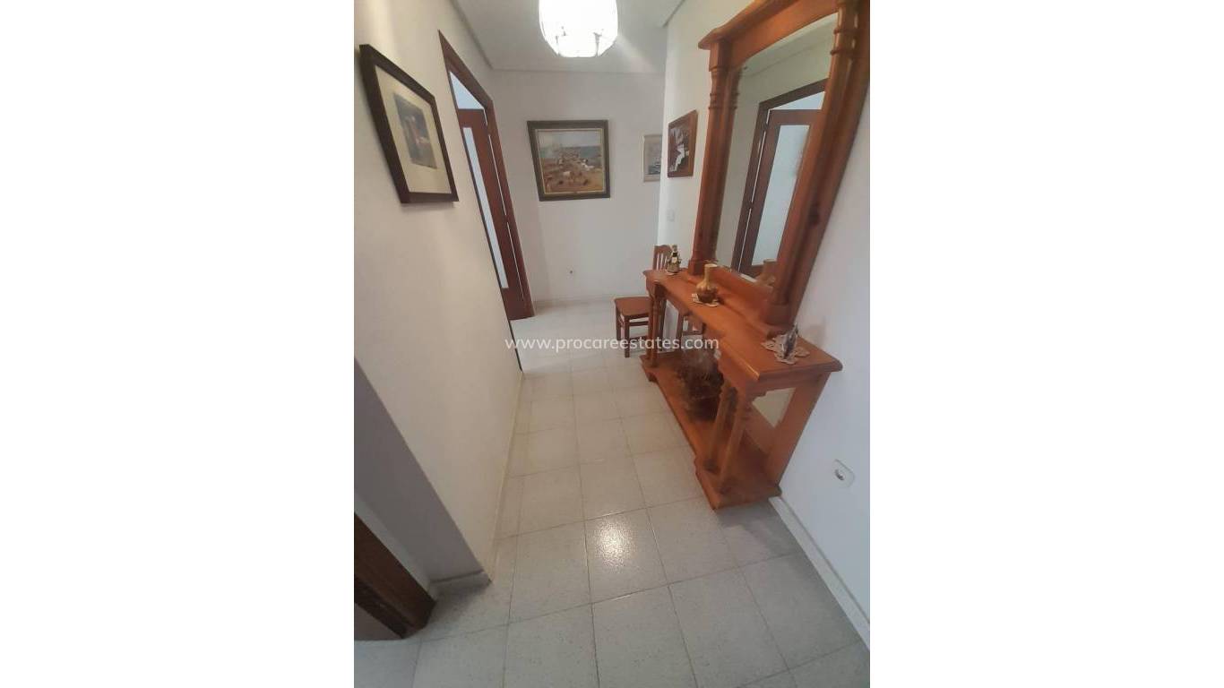 Resale - Apartment - Torrevieja - Torrevieja Center