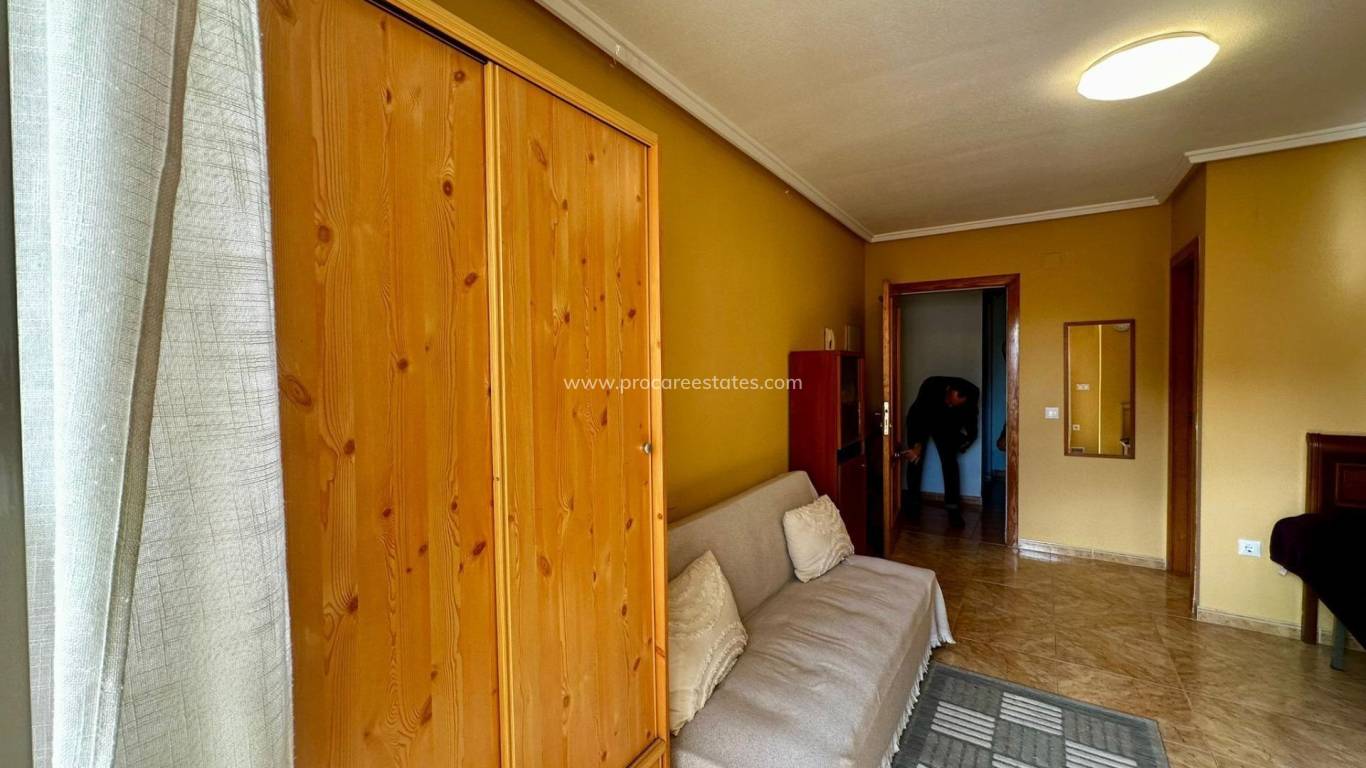 Resale - Apartment - Torrevieja - Torrevieja Center