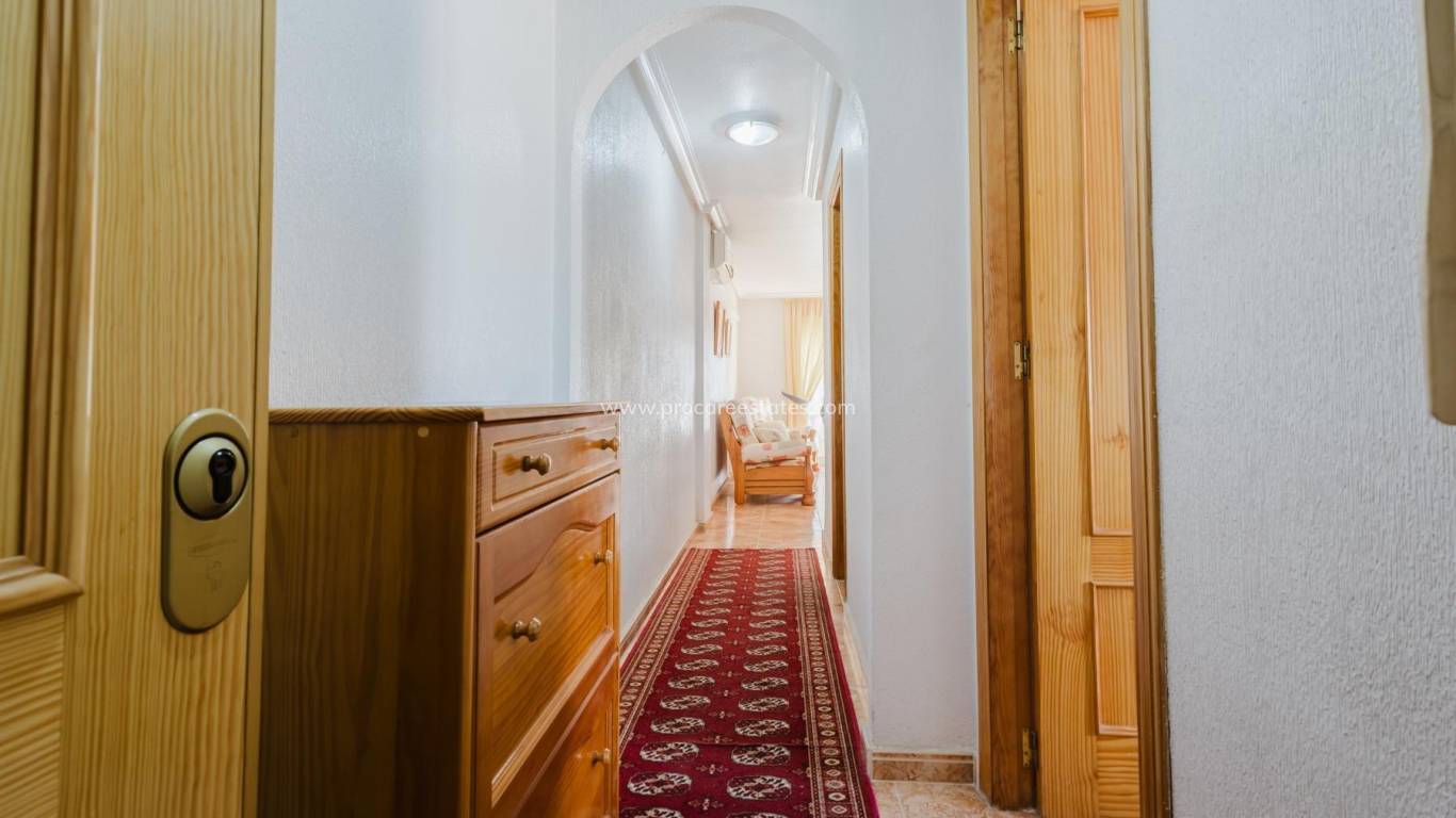 Resale - Apartment - Torrevieja - Torrevieja Center