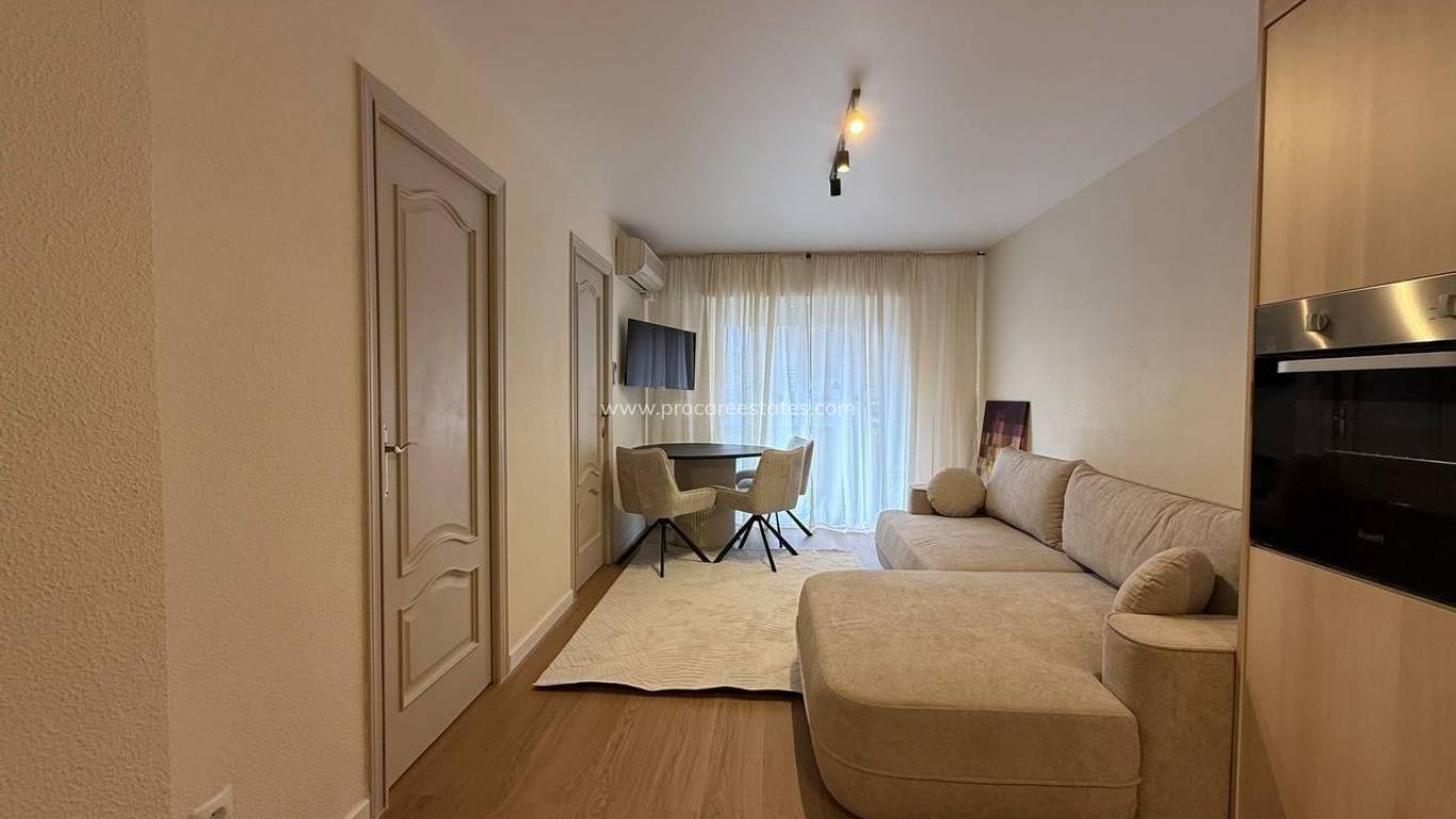 Resale - Apartment - Torrevieja - Torrevieja Center