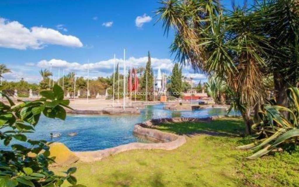 Resale - Apartment - Torrevieja - Torrevieja Center