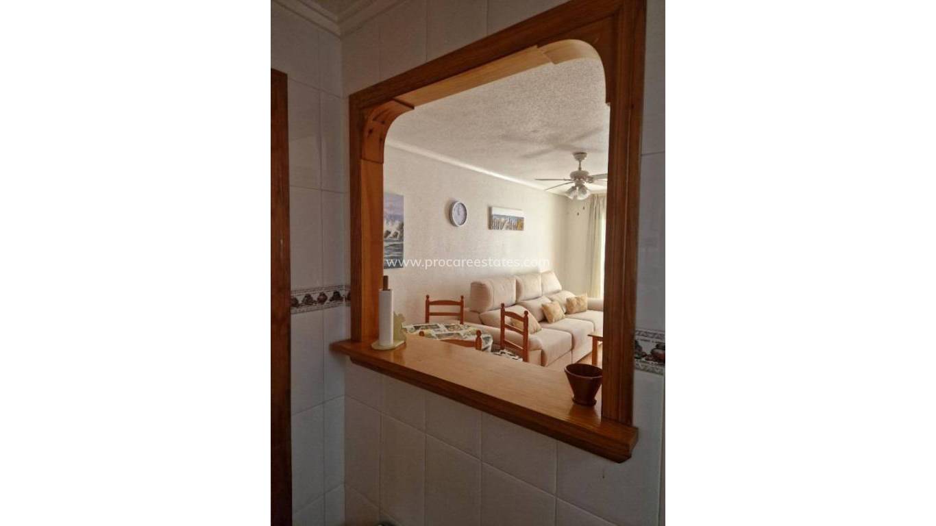 Resale - Apartment - Torrevieja - Torrevieja Center