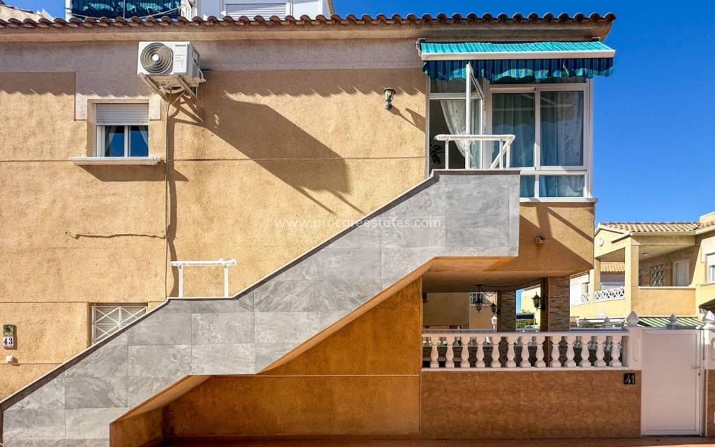 Resale - Apartment - Torrevieja - Torrevieja Center