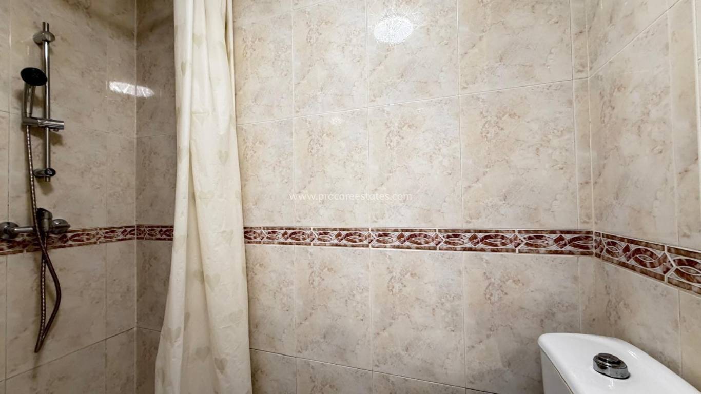 Resale - Apartment - Torrevieja - Torrevieja Center