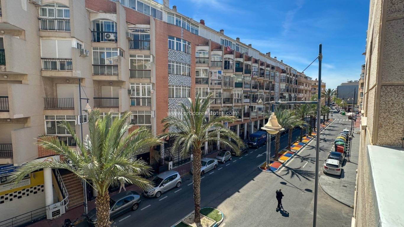 Resale - Apartment - Torrevieja - Torrevieja Center