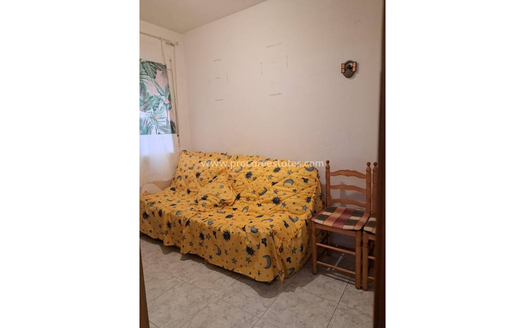 Resale - Apartment - Torrevieja - Torrevieja Center