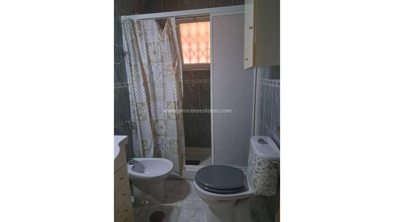 Resale - Apartment - Torrevieja - Torrevieja Center