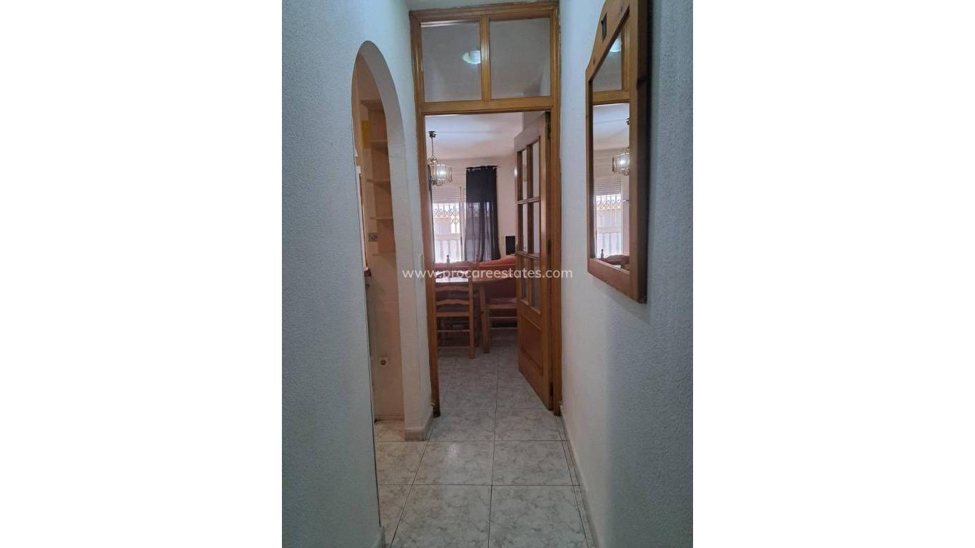 Resale - Apartment - Torrevieja - Torrevieja Center