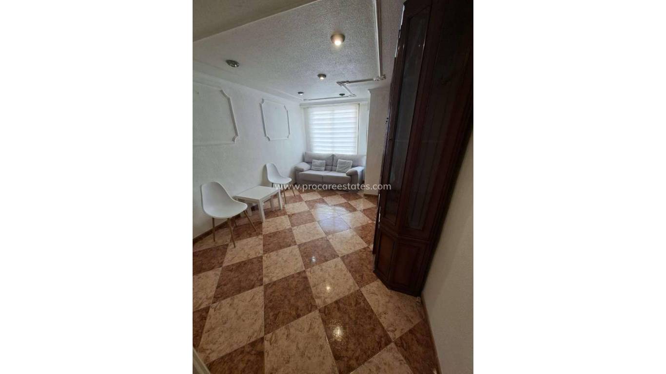 Resale - Apartment - Torrevieja - Torrevieja Center