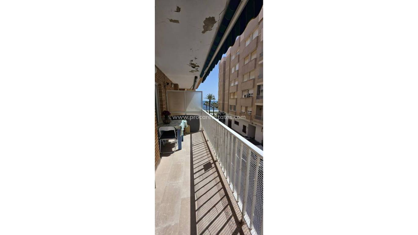 Resale - Apartment - Torrevieja - Torrevieja Center
