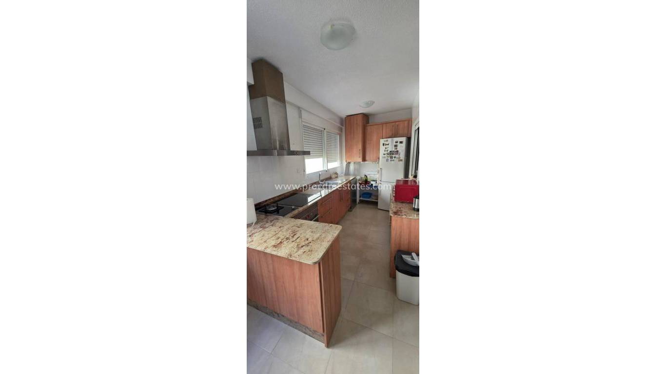 Resale - Apartment - Torrevieja - Torrevieja Center