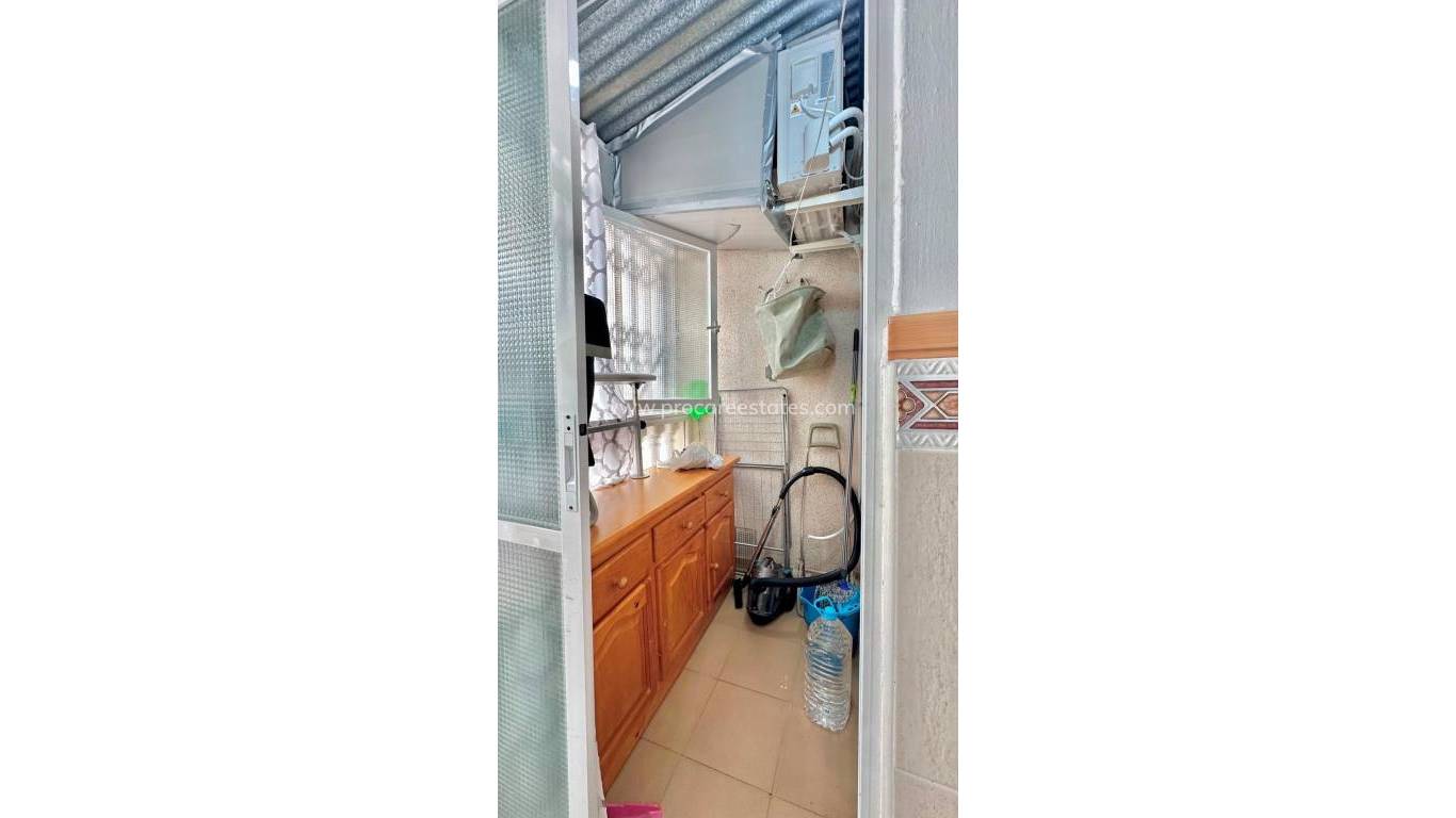 Resale - Apartment - Torrevieja - Torrevieja Center