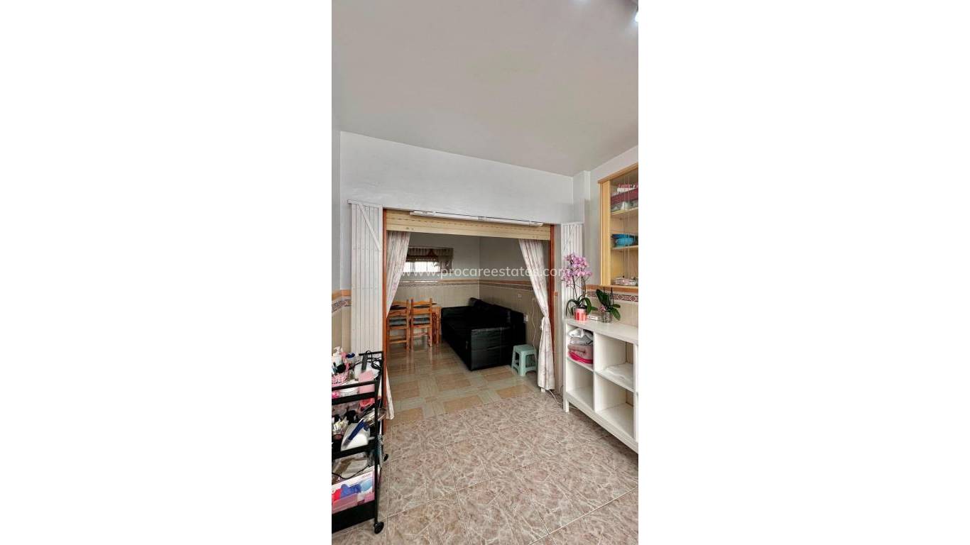 Resale - Apartment - Torrevieja - Torrevieja Center