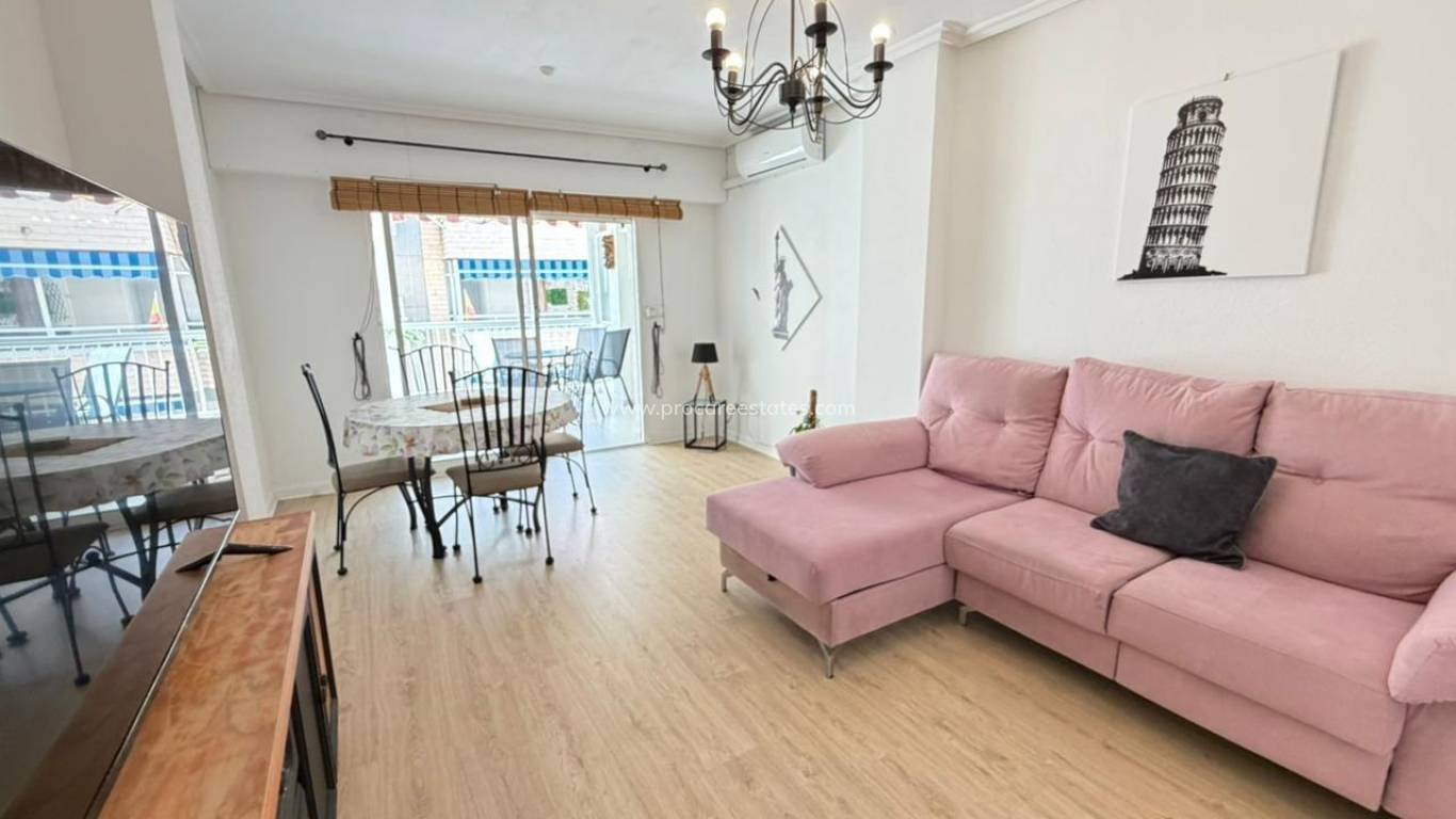 Resale - Apartment - Torrevieja - Torrevieja Center