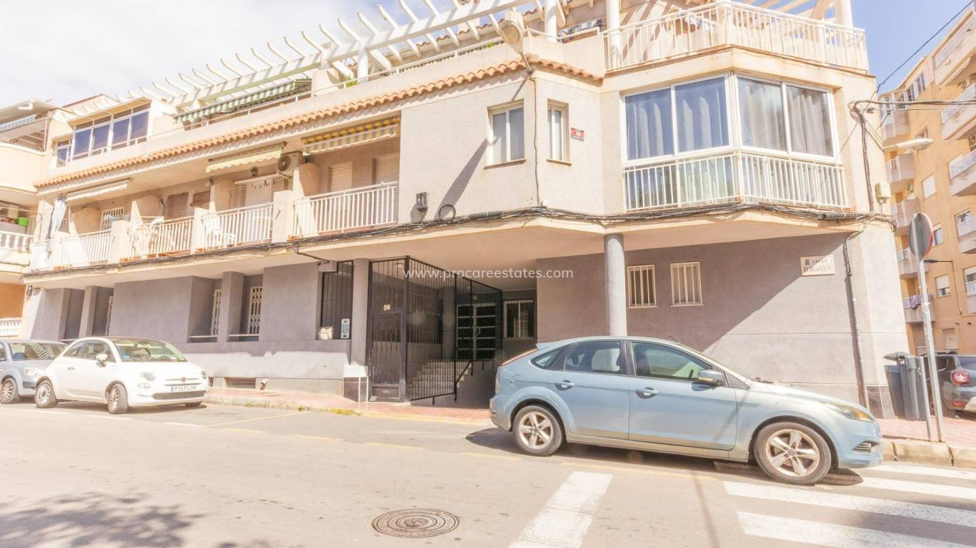 Resale - Apartment - Torrevieja - Torrevieja Center