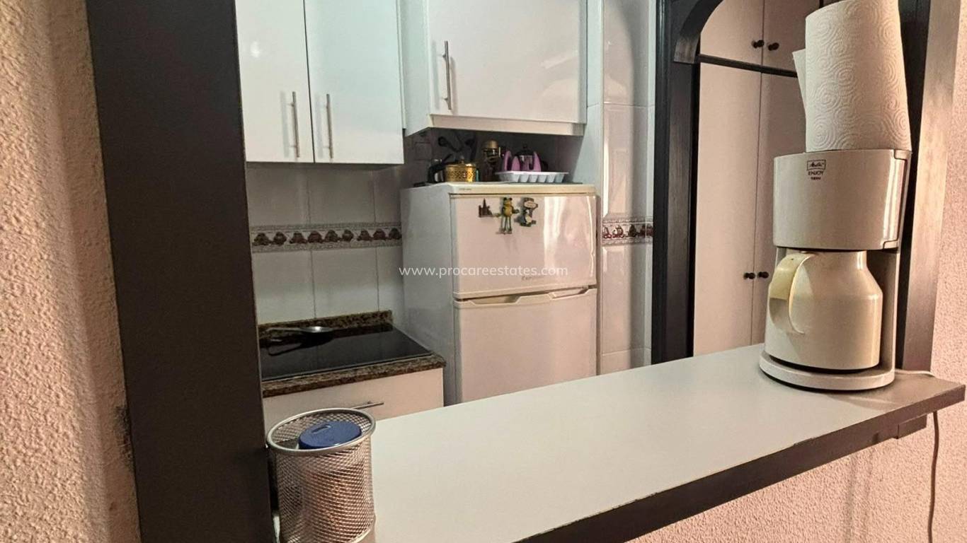 Resale - Apartment - Torrevieja - Torrevieja Center
