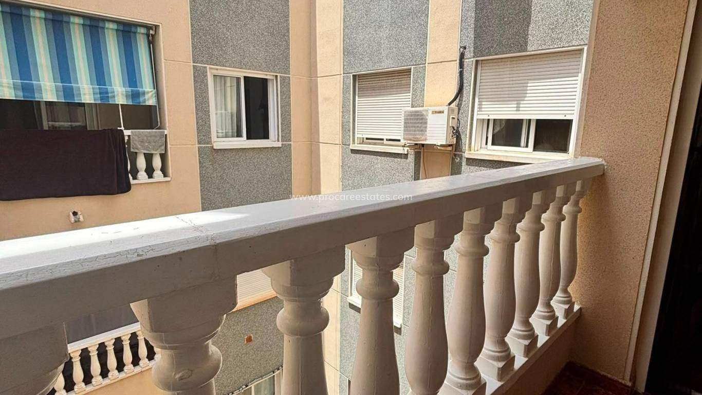 Resale - Apartment - Torrevieja - Torrevieja Center