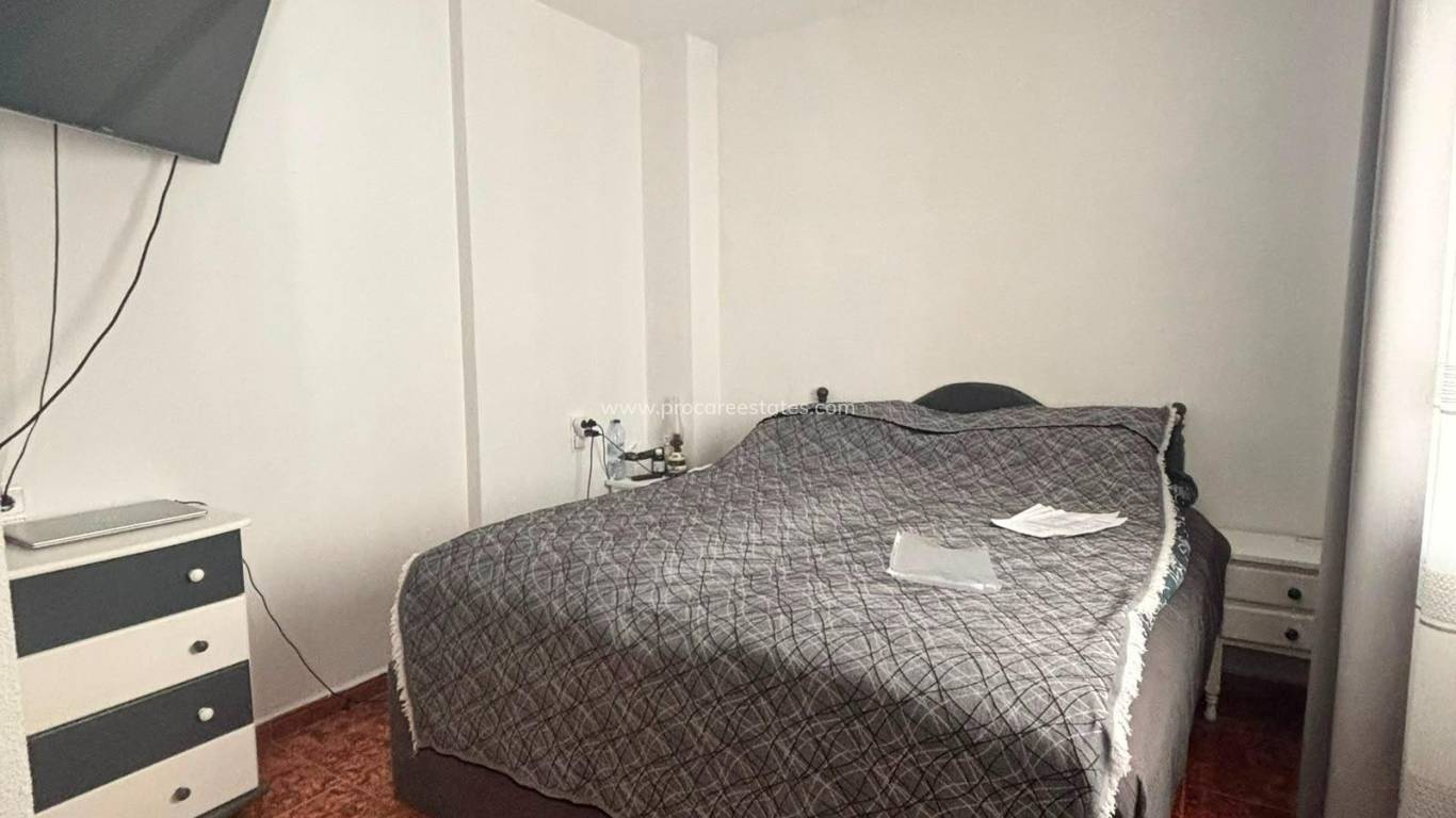 Resale - Apartment - Torrevieja - Torrevieja Center