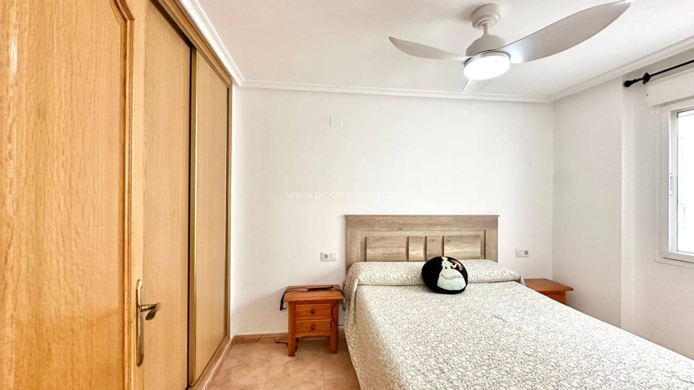 Resale - Apartment - Torrevieja - Torrevieja Center