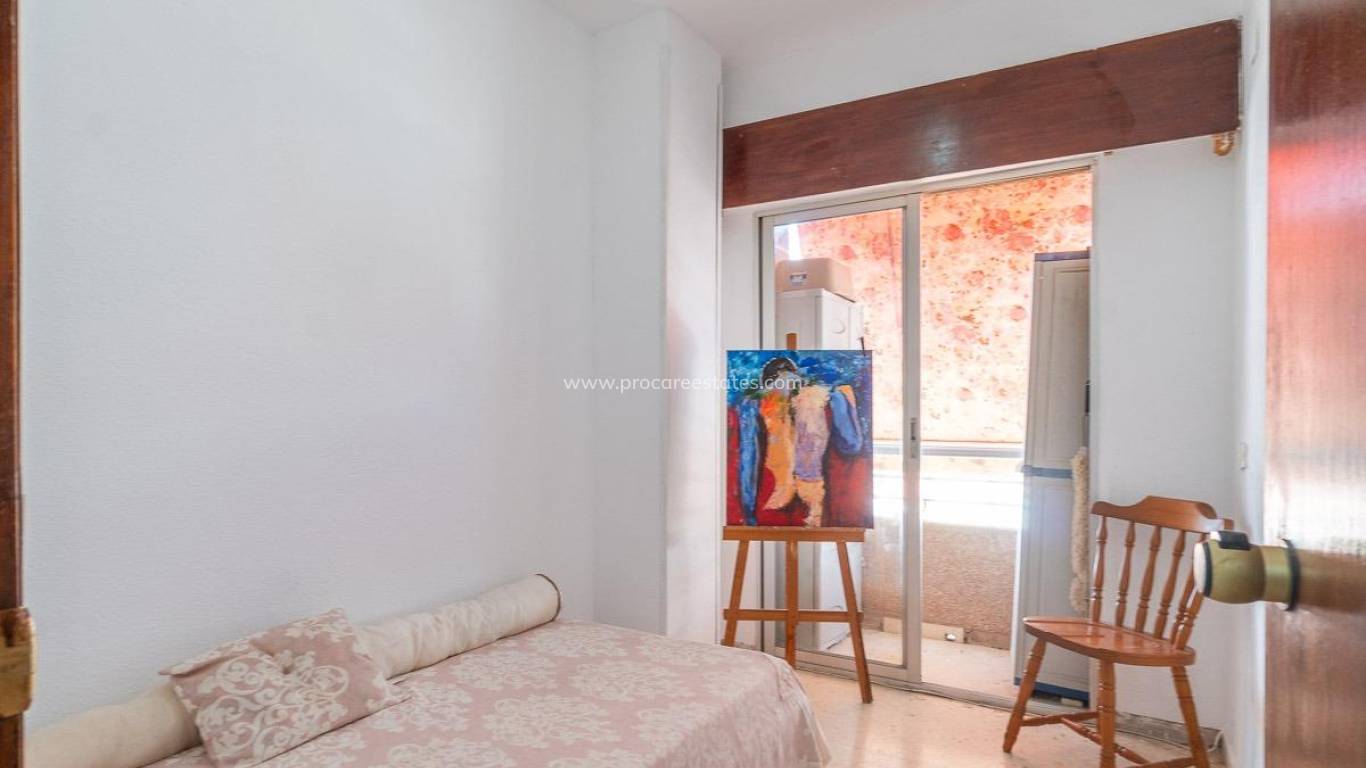Resale - Apartment - Torrevieja - Torrevieja Center