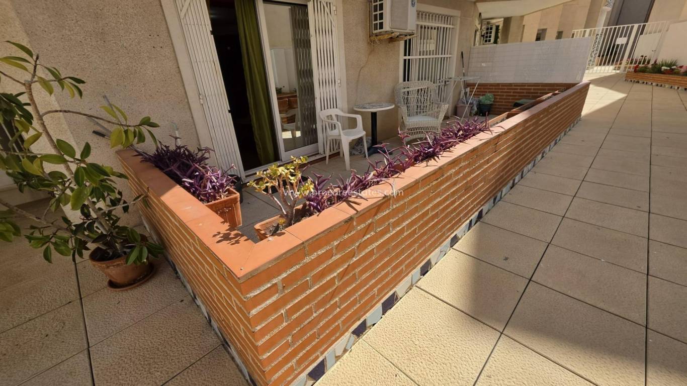 Resale - Apartment - Torrevieja - Torrevieja Center