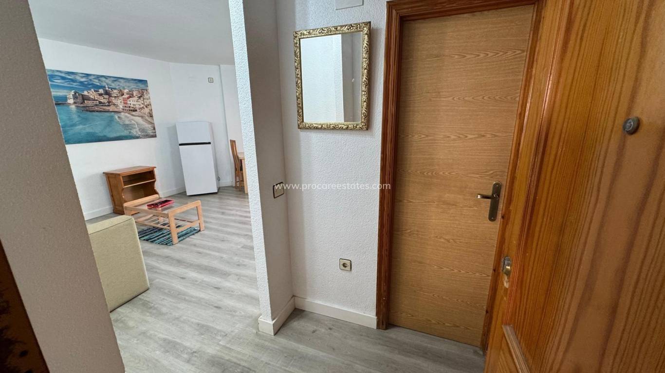 Resale - Apartment - Torrevieja - Torrevieja Center