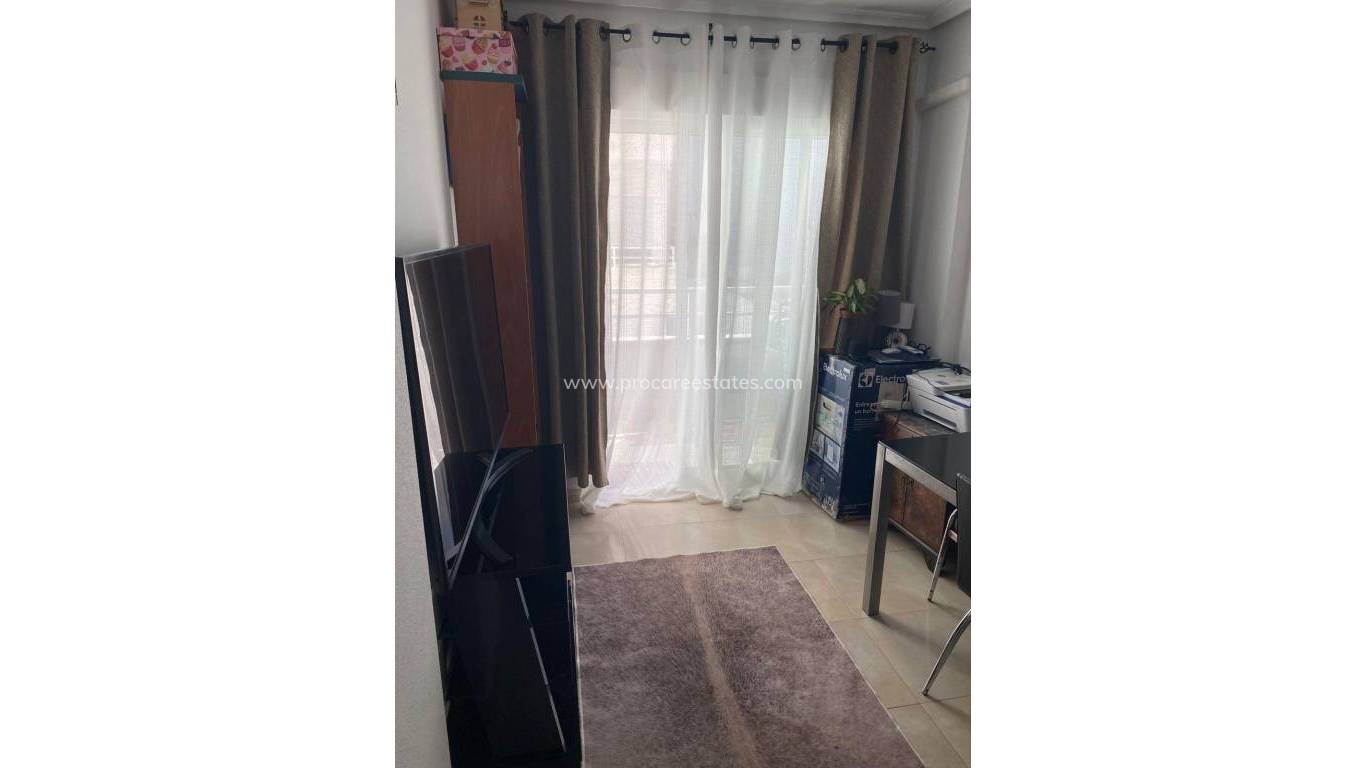 Resale - Apartment - Torrevieja - Torrevieja Center