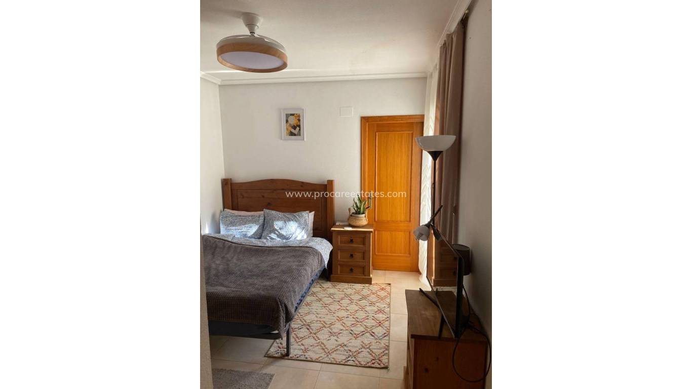 Resale - Apartment - Torrevieja - Torrevieja Center