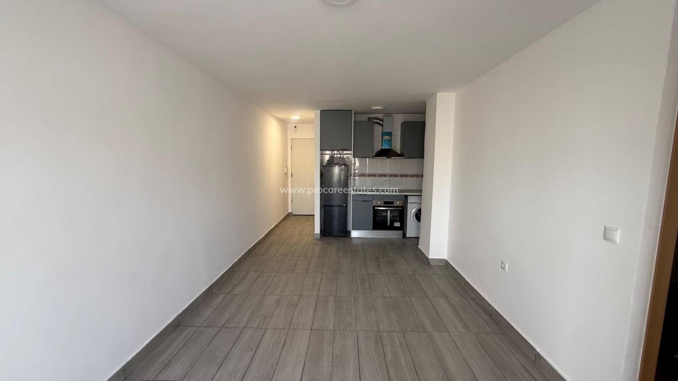 Resale - Apartment - Torrevieja - Torrevieja Center