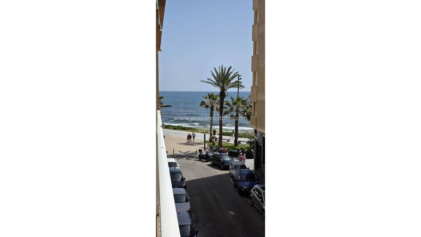 Resale - Apartment - Torrevieja - Torrevieja Center