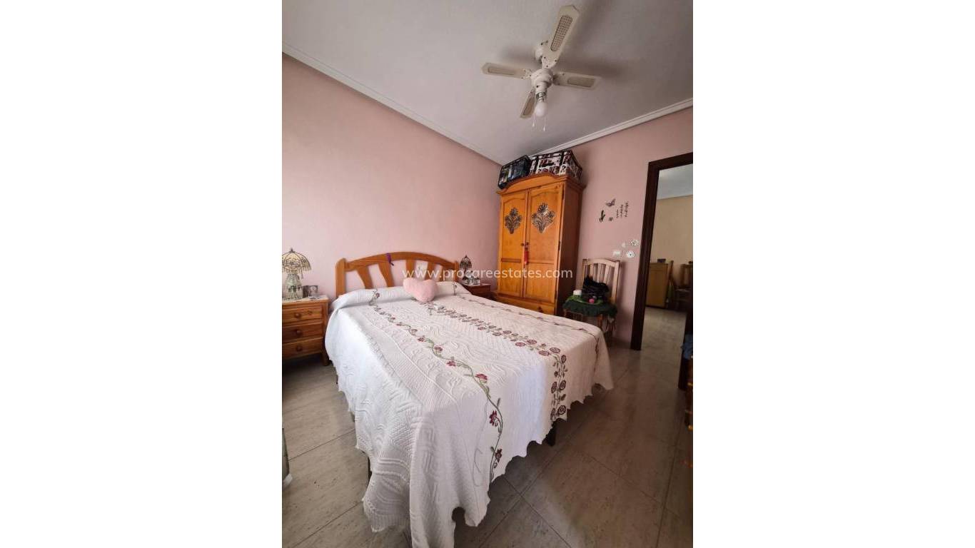 Resale - Apartment - Torrevieja - Torrevieja Center