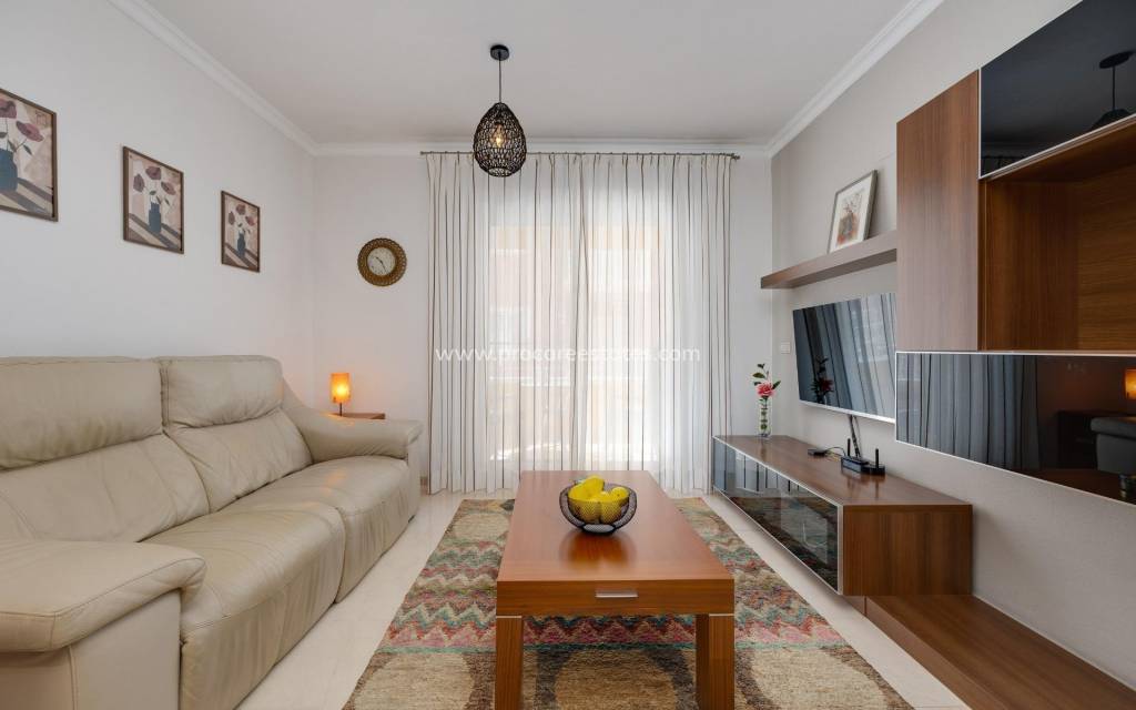 Resale - Apartment - Torrevieja - Torrevieja Center