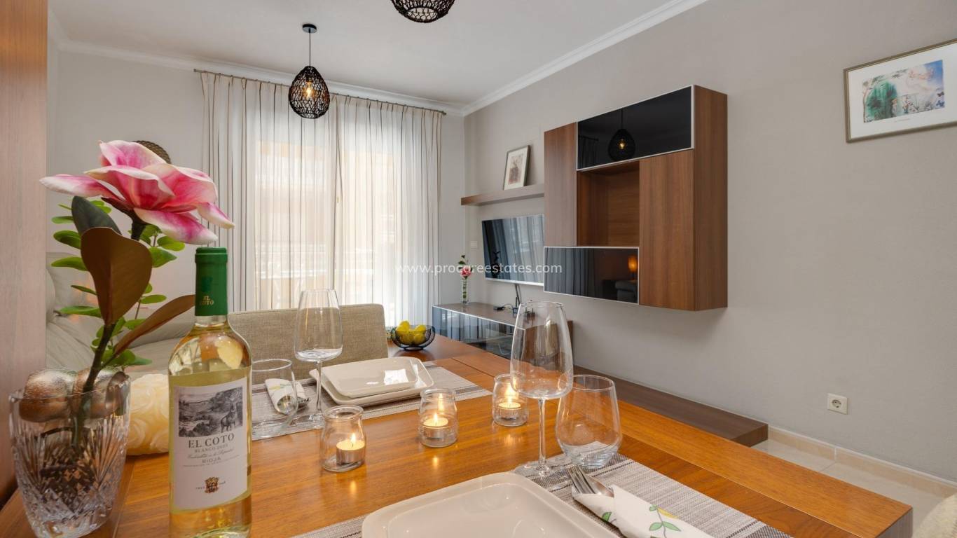 Resale - Apartment - Torrevieja - Torrevieja Center