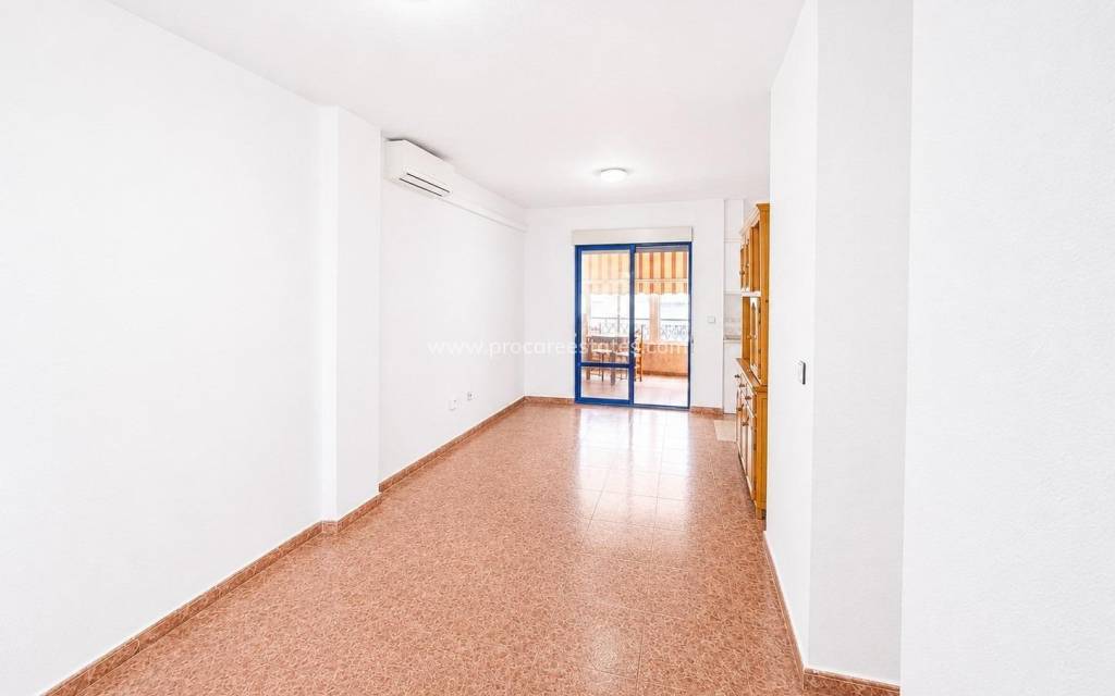 Resale - Apartment - Torrevieja - Torrevieja Center