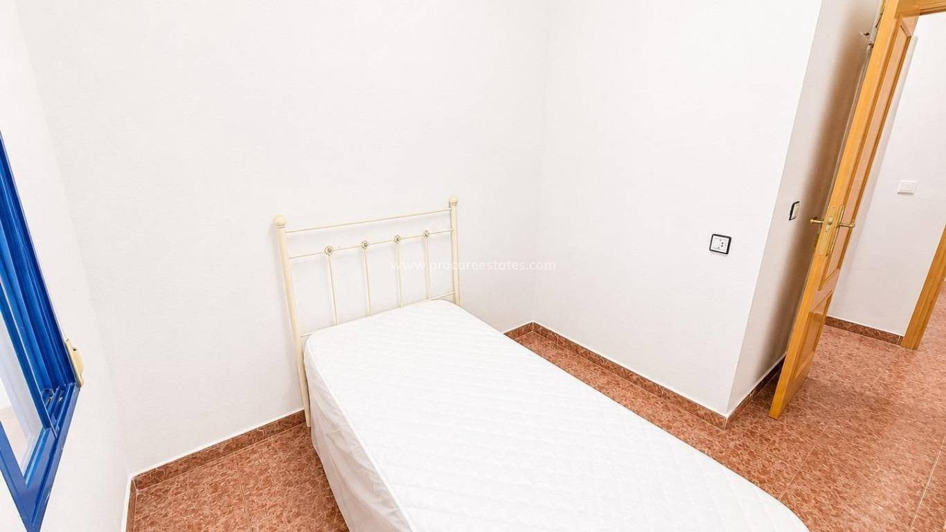 Resale - Apartment - Torrevieja - Torrevieja Center
