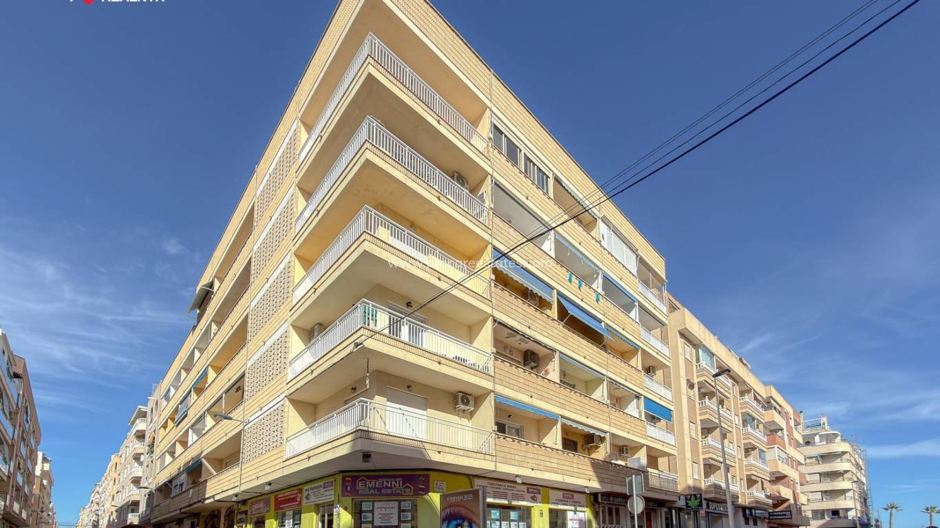 Resale - Apartment - Torrevieja - Torrevieja Center
